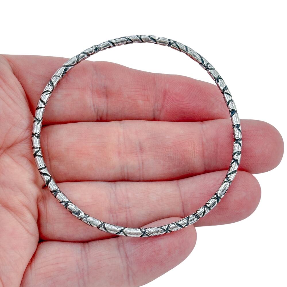 Vintage Mexican Sterling Silver 925 Etched Bangle Bracelet 8"
